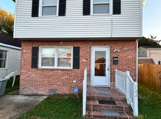 121 E County St, Hampton, VA 23663