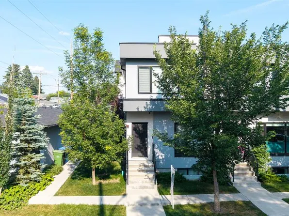 3306 W 2nd St NE, Calgary, AB T2K 0X9