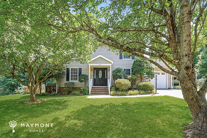 116 Beacon Hills Dr — Photo 1