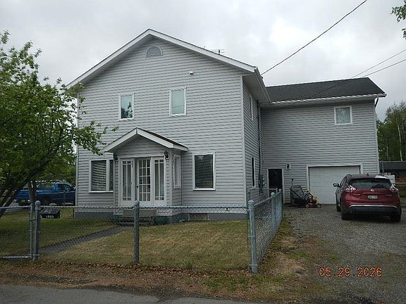 2nd image of 1003 8th Ave