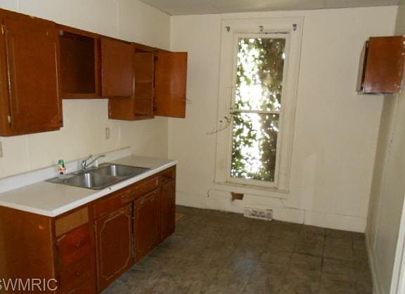 3rd image of 501 W Michigan Ave