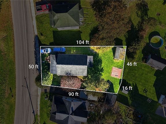 2nd image of 204 Sykes St