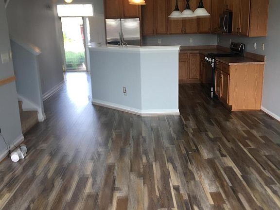 3rd image of 409 Quincy Ave