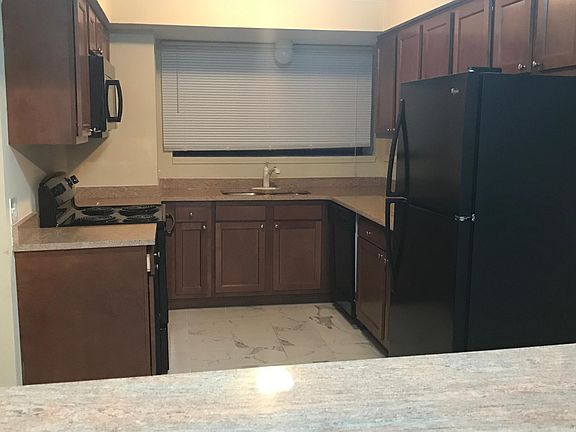 2nd image of 127 Amelia Ave