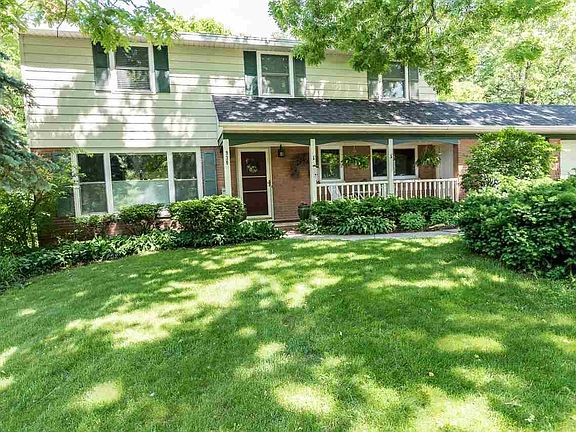 3rd image of 930 Mount Mary Dr