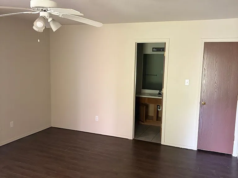 1115 Grinnel Cir #B — Photo 9
