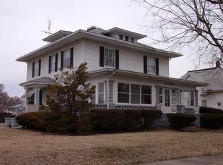 421 S Morse St, Roodhouse, IL 62082