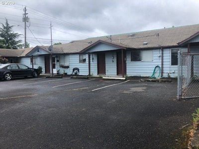 9-17 NE 100th Ave, Portland, OR, 97220