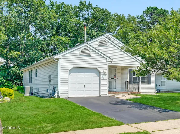 29 Woodchuck Lane, Brick, NJ 08724