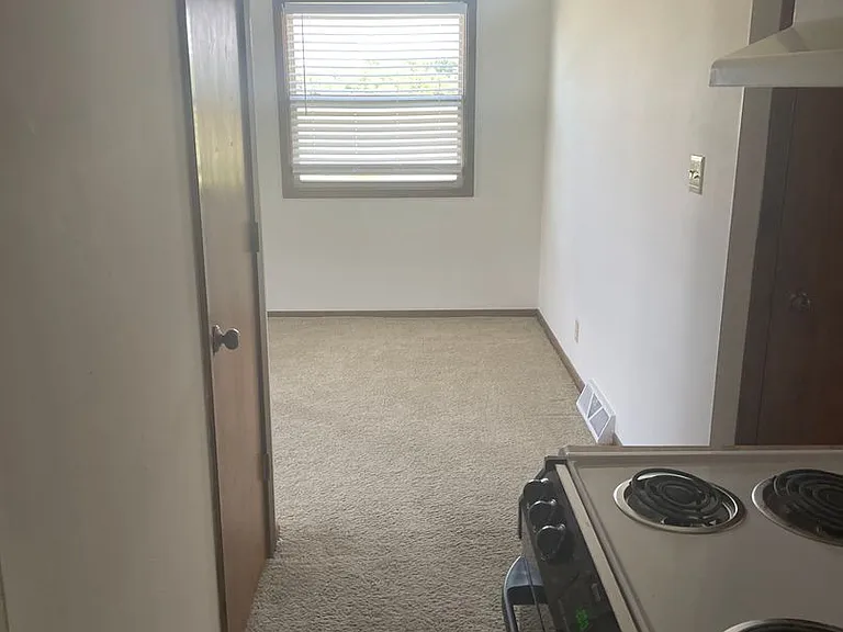 2940 Leeway Dr — Photo 12