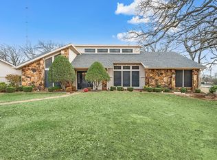 7260 Hudson Cemetery Rd, Mansfield, TX 76063