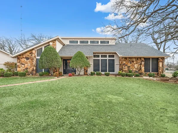 7260 Hudson Cemetery Rd, Mansfield, TX 76063