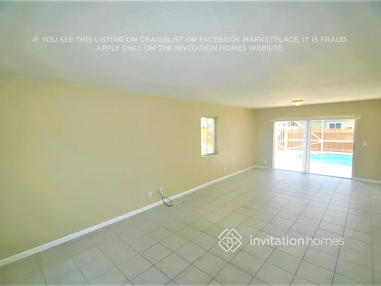 9897 Moss Pond Dr — Photo 2