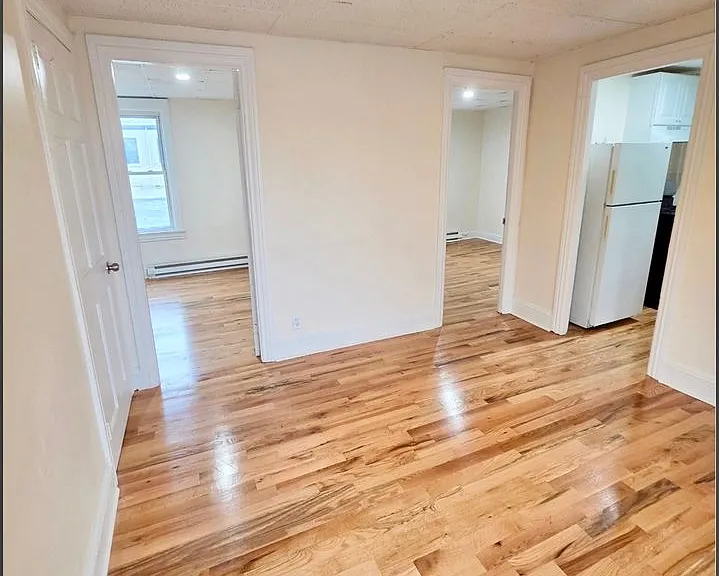 47 Montgomery Street — Photo 9
