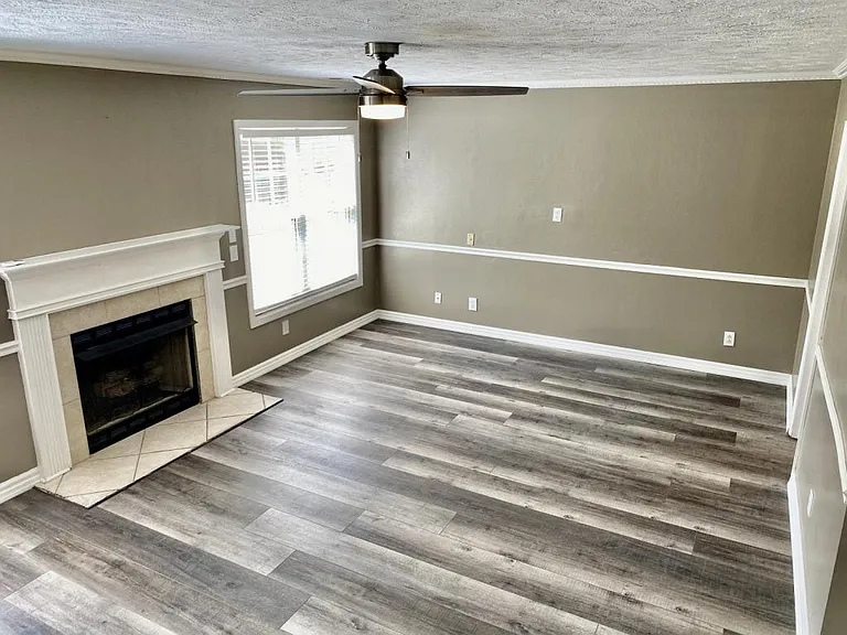4804 Miranda Dr — Photo 15