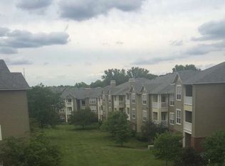 2503 River Oaks Dr, Columbus, OH 43228