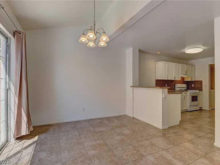 8428 Majestic View Ave — Photo 12