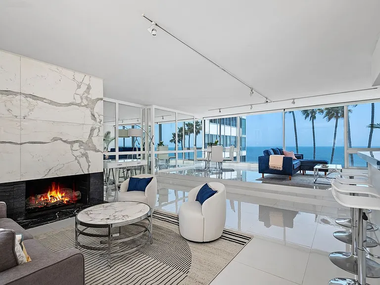 17368 W Sunset Blvd #Penthouse 5 — Photo 9