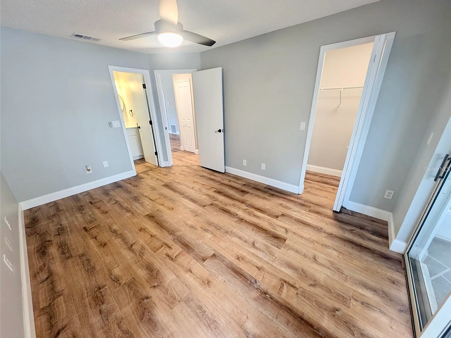 3 bed, 1147 sqft, $2,350 — Photo 3