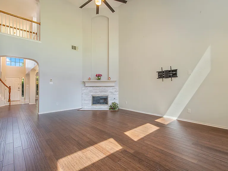 8172 Peacock Ln — Photo 9