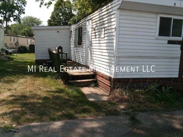 140 N Pleasant Ave #2, Lowell, MI 49331