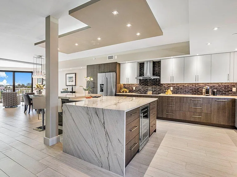 1035 S Federal Hwy #406 — Photo 3