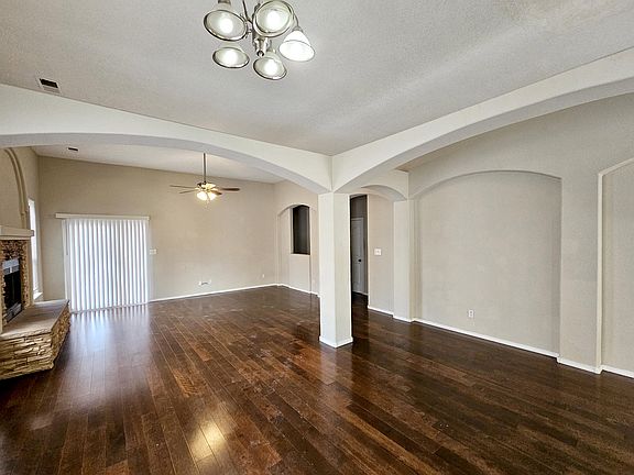 5th image of 1231 Alvarado Way