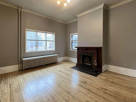 3rd image of 1709-1711 Hughitt Ave