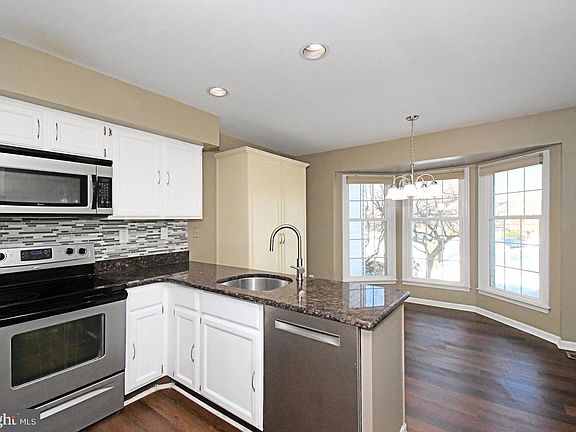 4th image of 839 Durant Ct #21