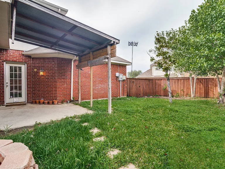 1806 Pendleton Rd — Photo 16