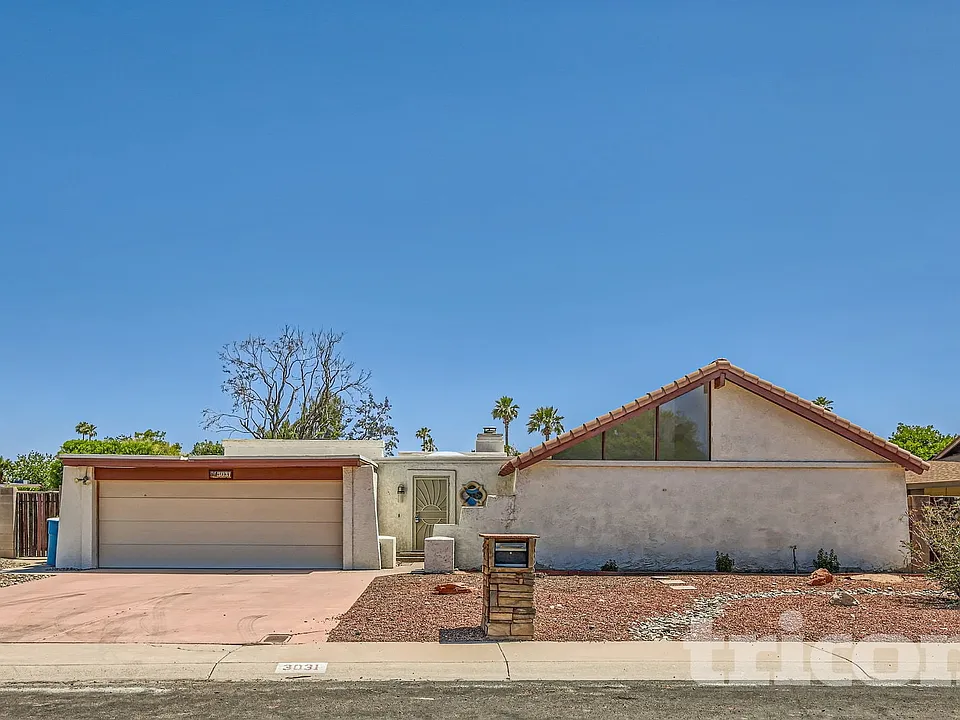 3031 W Mercer Ln