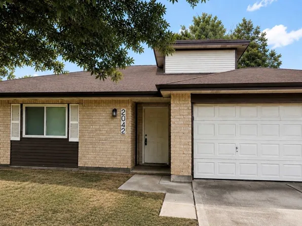 2042 Bridge Cross Ln, Houston, TX 77067