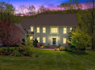 366 Tall Timbers Rd, Glastonbury, CT 06033