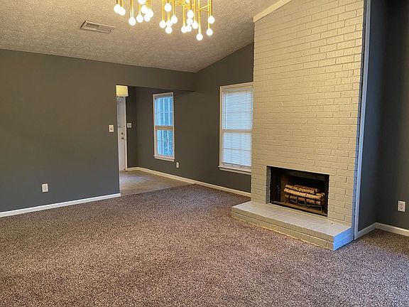 3rd image of 425 Chase Dr #425
