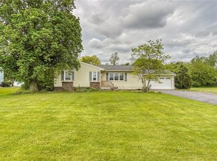 887 Salt Rd #W, Webster, NY 14580