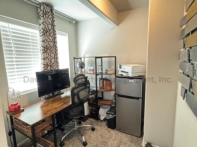 11054 Avena Rd — Photo 9