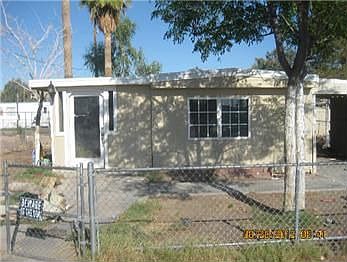 2nd image of 1841 Artesia Dr
