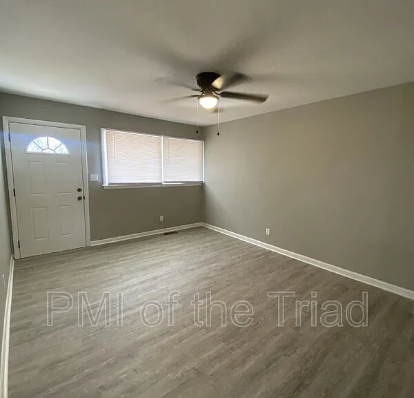 1505 Julian St — Photo 2