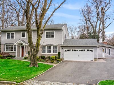 47 Viola Drive, Glen Cove, NY, 11542