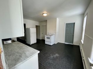 142 Oxford St #5, Lewiston, ME 04240