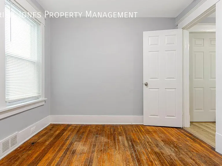 239 Crowley Ave #1 — Photo 15
