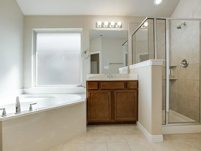 1120 Villa Paloma Blvd — Photo 17