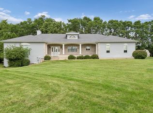 W5570 Double Dr, Walworth, WI 53184