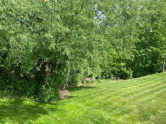 4th image of 743 Beech Creek Dr