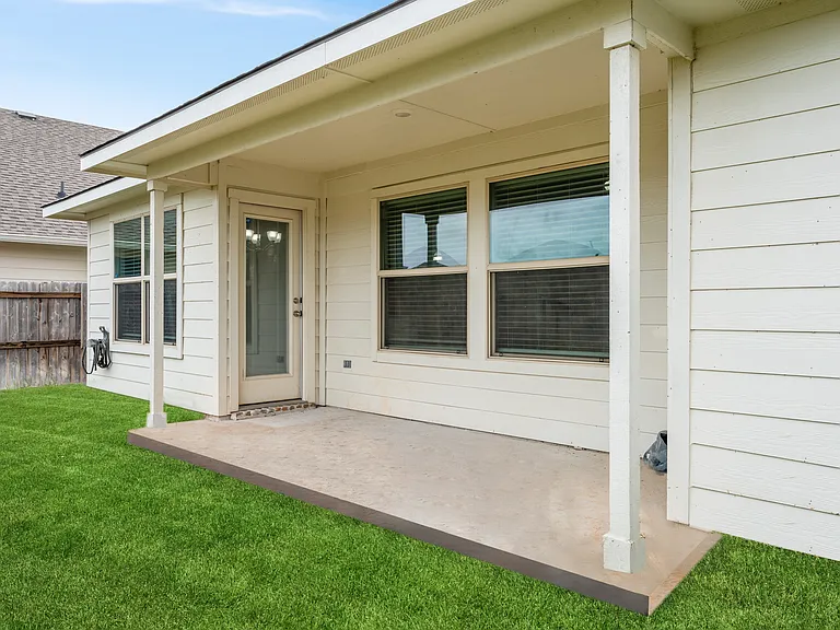 1142 Natchez Dr — Photo 47