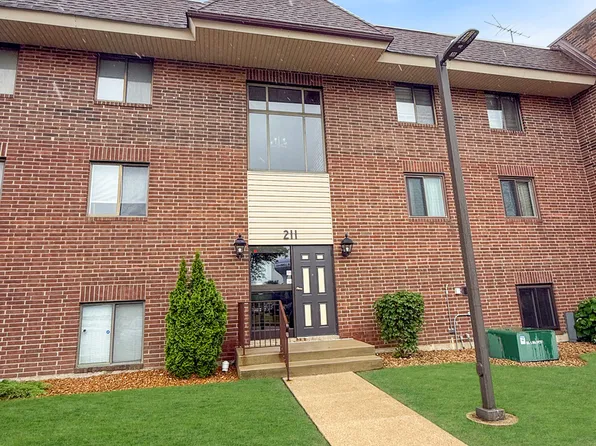 211 E Janata Blvd APT 1B, Lombard, IL 60148