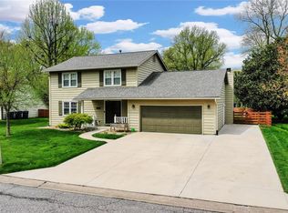 1979 Raintree Trl, Collinsville, IL 62234