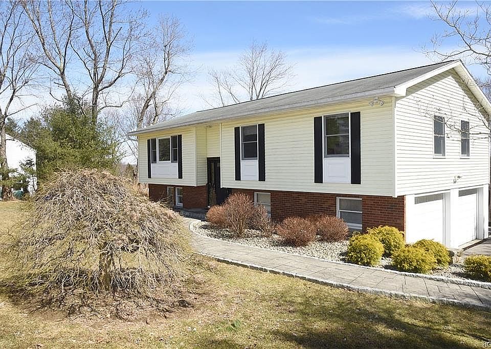 2nd image of 200 Starr Ridge Rd