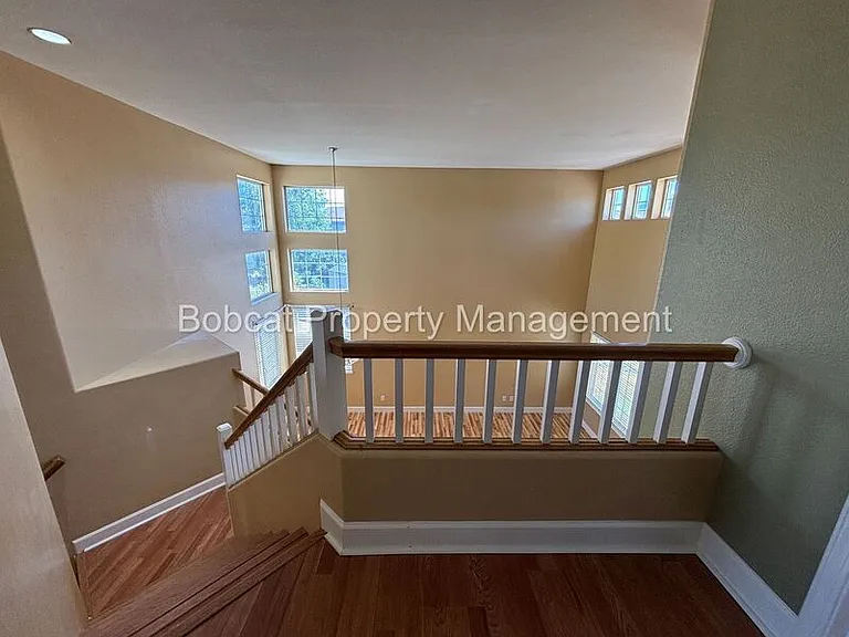 1477 Ridge Point Dr — Photo 27