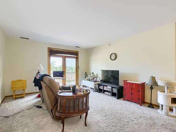 4th image of 11035 Deblin Ln #305-OAK